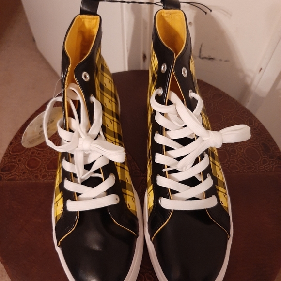 Huffel puff Harry Potter sneakers - Picture 4 of 5
